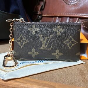 Louis Vuitton Monogram Cles Pochette Coin Purse – Preowned, Excellent